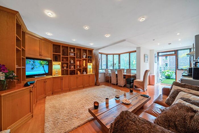 1 Bedroom Flat For Sale In Eternit Walk, London, SW6