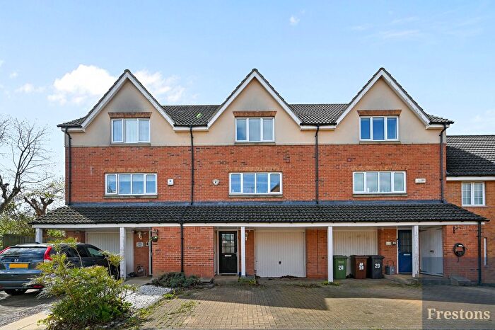 4 Bedroom Terraced House For Sale In Keats Close, Borehamwood, Hertfordshire, WD6
