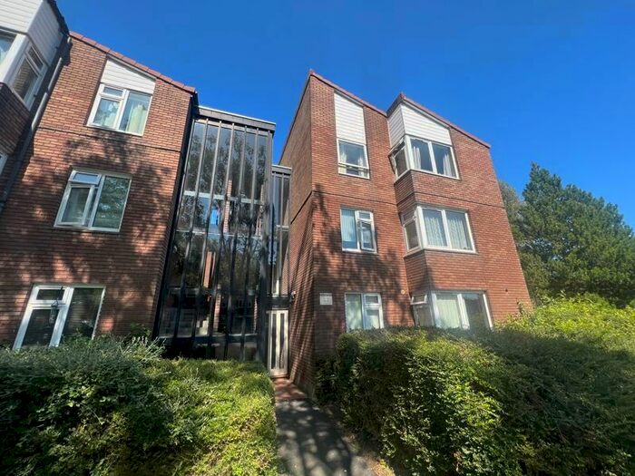 1 Bedroom Flat To Rent In Downton Court, Hollinswood, Telford, TF3