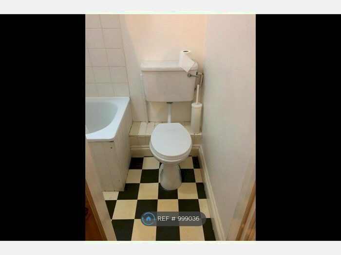 2 Bedroom Flat To Rent In Stoke Newington, London, N16