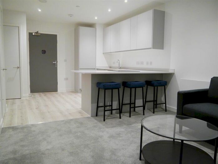 1 Bedroom Flat To Rent In No. Old Trafford, Trafford Park, Manchester, M17