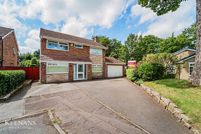 4 Bedroom Detached House To Rent In Lawnswood, Rochdale, OL11