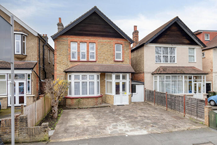 4 Bedroom Detached House For Sale In Sherwood Park Road, Sutton, Surrey, SM1