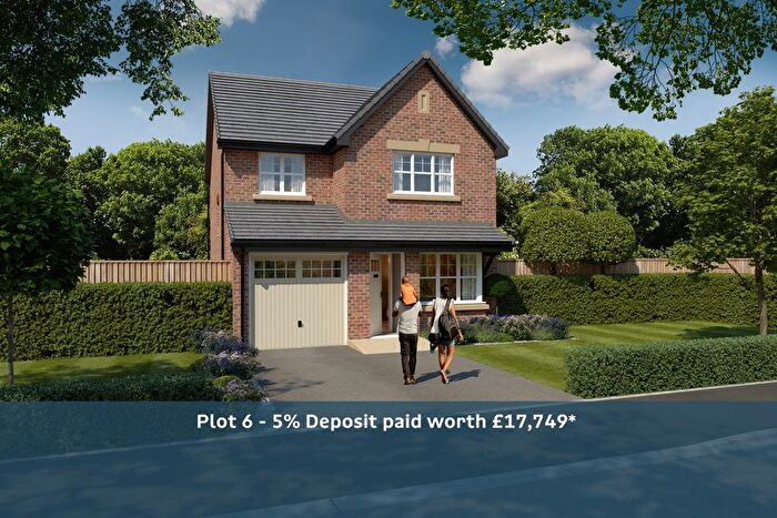 4 Bedroom Detached House For Sale In Cuerden Place, Clayton-Le-Woods, Lancashire, PR25