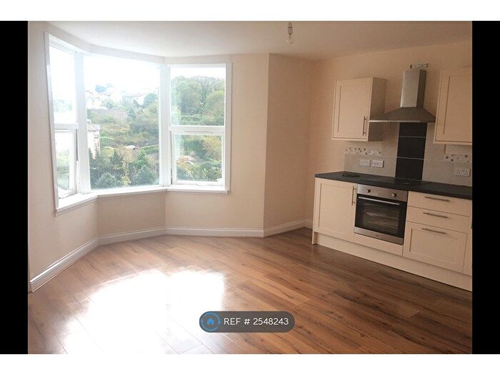 2 Bedroom Flat To Rent In Higher Manor Road, Brixham, TQ5