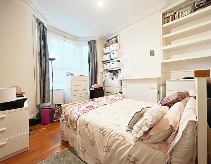 3 Bedroom End Terrace House For Sale In Fenham Road, London, SE15