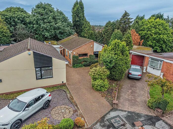 3 Bedroom Detached Bungalow For Sale In Noddy Park, Walsall, WS9