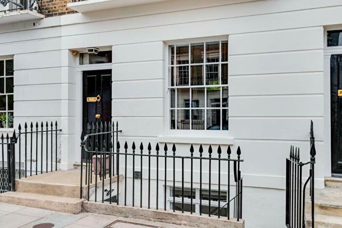 1 Bedroom Apartment To Rent In Inverness Street, Camden, NW1