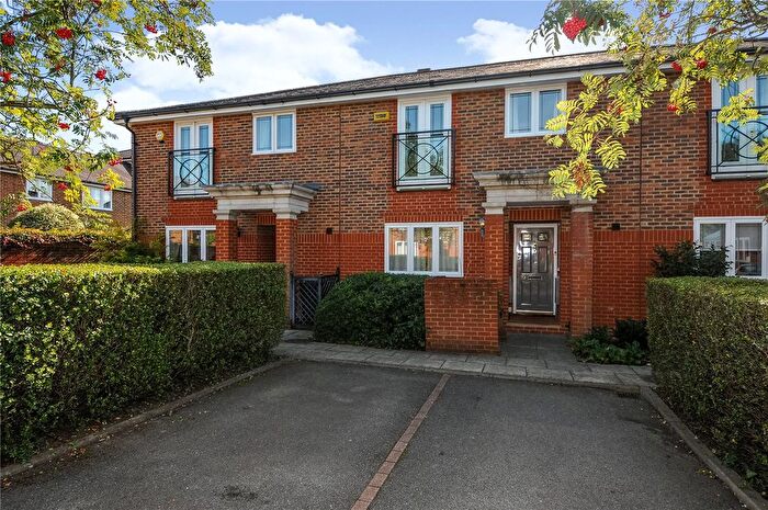 4 Bedroom Terraced House To Rent In Chaucer Close, Windsor, Berkshire, SL4