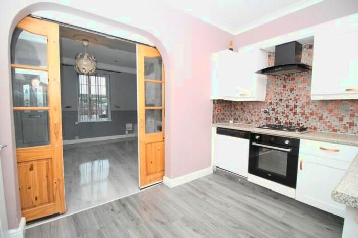 3 Bedroom Terraced House To Rent In Pindar Oaks Cottages, Kendray, Barnsley, S70