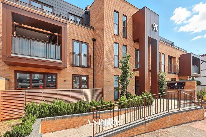 1 Bedroom Apartment For Sale In Video Presentation Inside - High Road, Benfleet, SS7