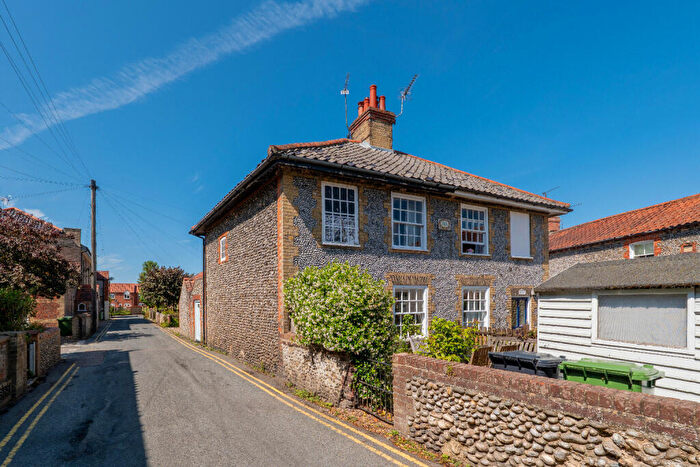 3 Bedroom Semi-Detached House For Sale In Albert Street, Holt, NR25