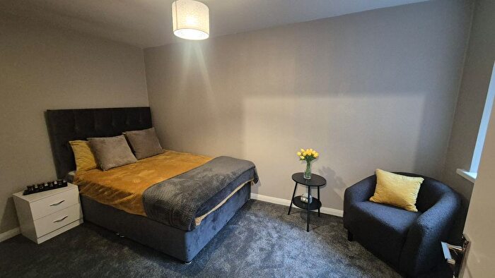 Studio To Rent In High Town Road, Luton, LU2