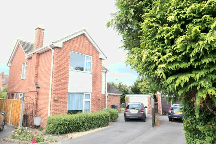 4 Bedroom Detached House To Rent In Wedgewood Drive, Gloucester, GL2