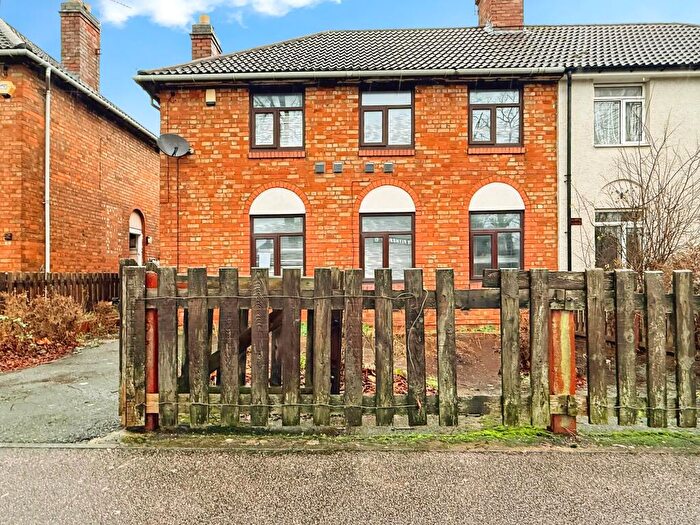 3 Bedroom Semi Detached House For Sale In Southfields Drive, Leicester, LE2