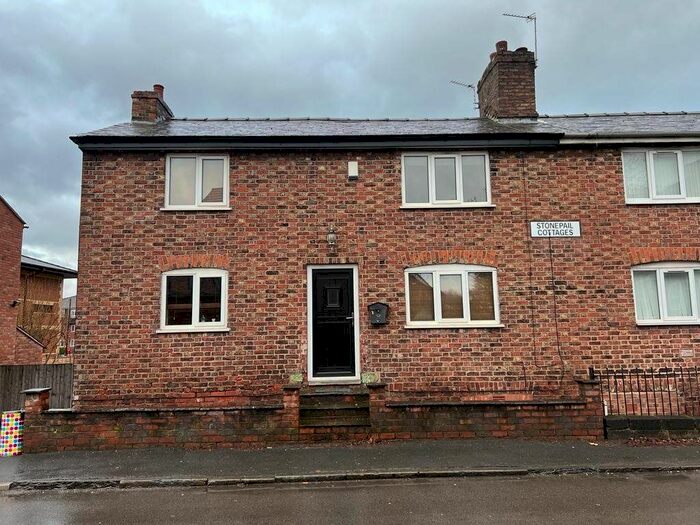 2 Bedroom Cottage To Rent In Stonepail Cottages, Styal Road, Gatley, SK8