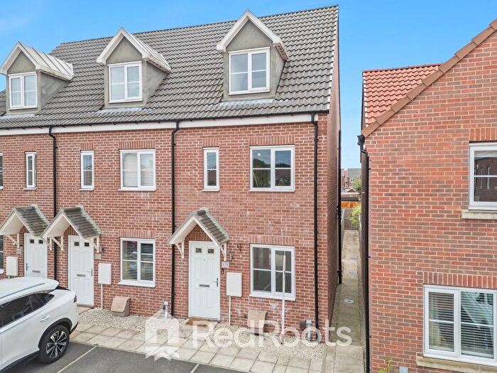 3 Bedroom Terraced House For Sale In Dominion Road, Doncaster, South Yorkshire, DN5