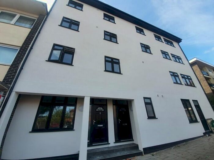 1 Bedroom Flat To Rent In Morden Arms, John Street, ME1