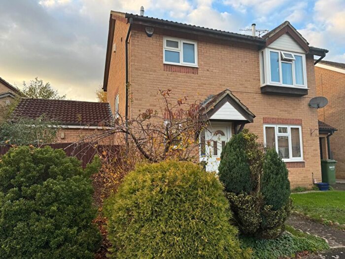 3 Bedroom Link Detached House To Rent In Isleys Court, Longwell Green, Bristol, Gloucestershire, BS30