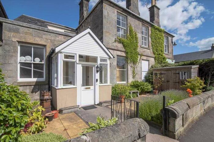 3 Bedroom Apartment To Rent In 15 Mcnabb Street, Dollar FK14