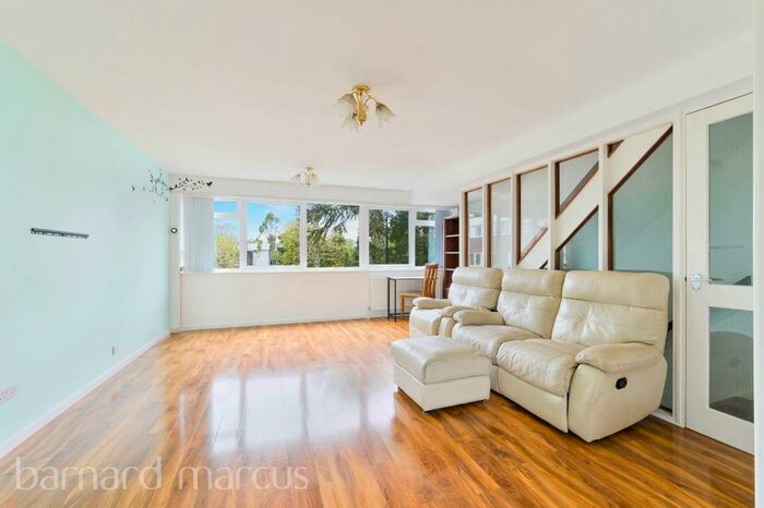 4 Bedroom Terraced House To Rent In Willow Mount, Croydon, CR0