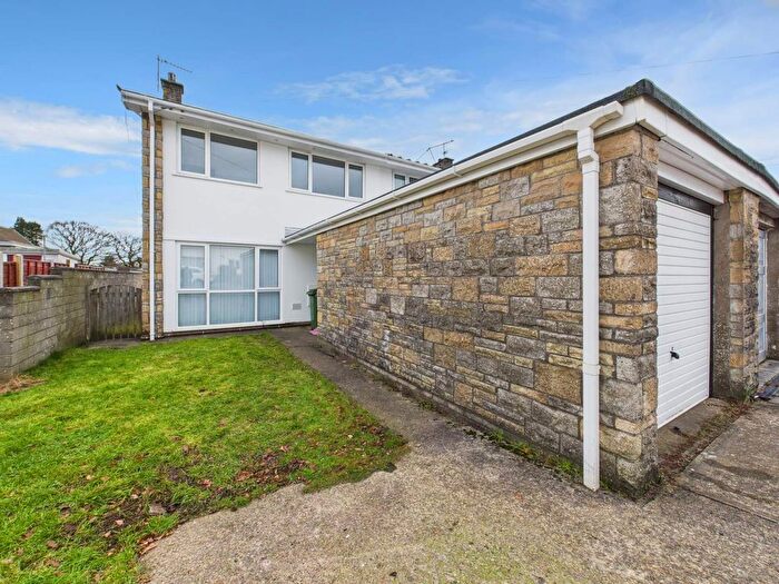 3 Bedroom Semi Detached House To Rent In Mur Gwyn, Rhiwbina, Cardiff ., CF14