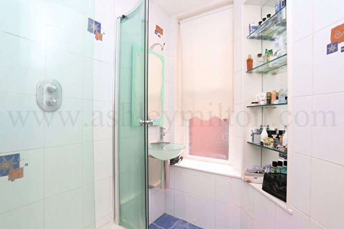 2 Bedroom Flat For Sale In Elgin Avenue, London, W9