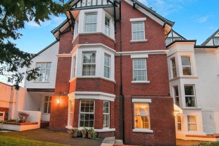 2 Bedroom Flat To Rent In Montpellier Road, Exmouth, EX8