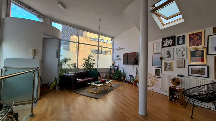 1 Bedroom Ground Maisonette To Rent In Kingsland Road, London, E8