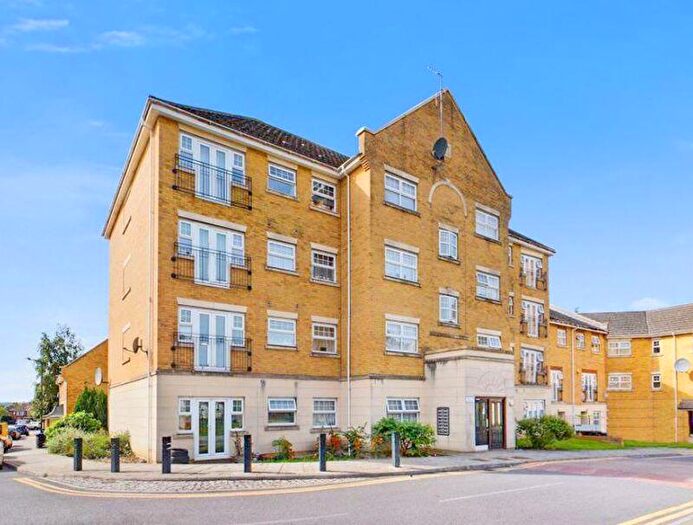 2 Bedroom Apartment For Sale In Scott Road, Edgware, HA8
