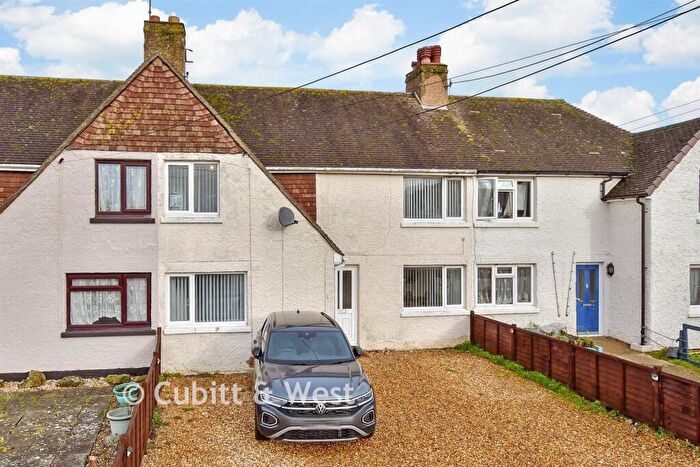 3 Bedroom Terraced House For Sale In Falkland Avenue, Littlehampton, West Sussex, BN17