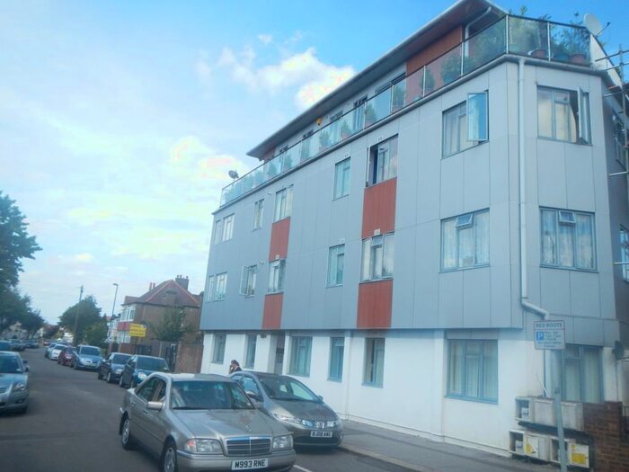 1 Bedroom Flat To Rent In Redwood House, Thornton Road, CR7