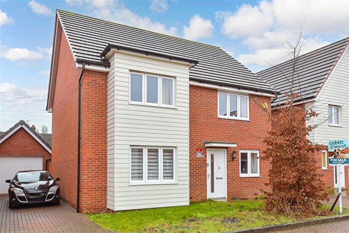 4 Bedroom Detached House For Sale In Jackson Way, Littlehampton, West Sussex, BN17