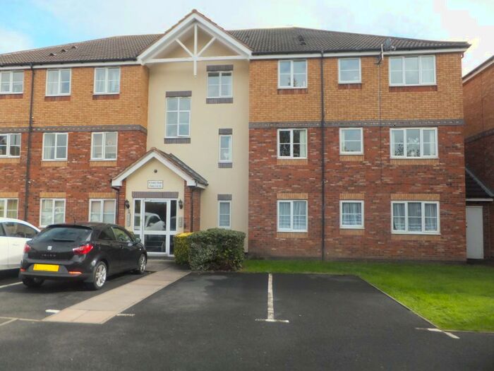 2 Bedroom Flat To Rent In Tudor Close, Sutton Coldfield., B73