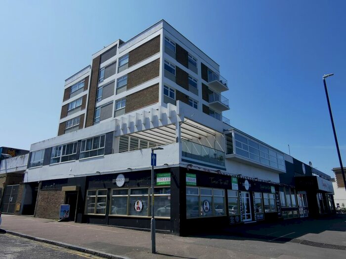 2 Bedroom Flat To Rent In Edgar Road, Cliftonville, Margate, CT9