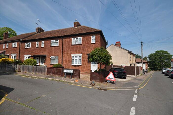 2 Bedroom Semi-Detached House For Sale In St. Botolphs Terrace, Walton-on-the-naze, CO14