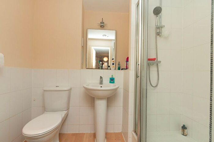 2 Bedroom Flat To Rent In Basingstoke, RG21