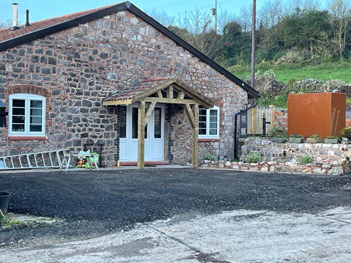 3 Bedroom Bungalow To Rent In Bridgwater Road, Bleadon, Weston-super-Mare, Somerset, BS24