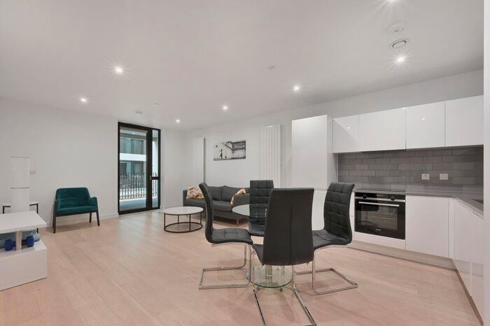 1 Bedroom Flat To Rent In Pinnacle House, Royal Wharf, London, E16