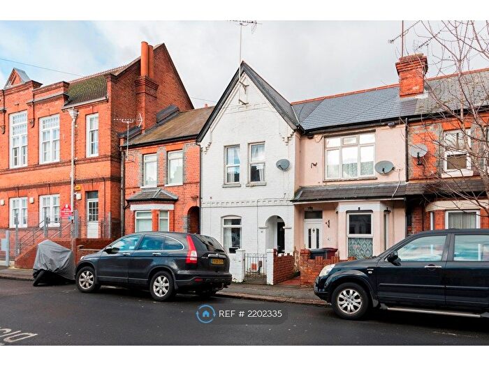 2 Bedroom Terraced House To Rent In Swansea Road, Reading, RG1