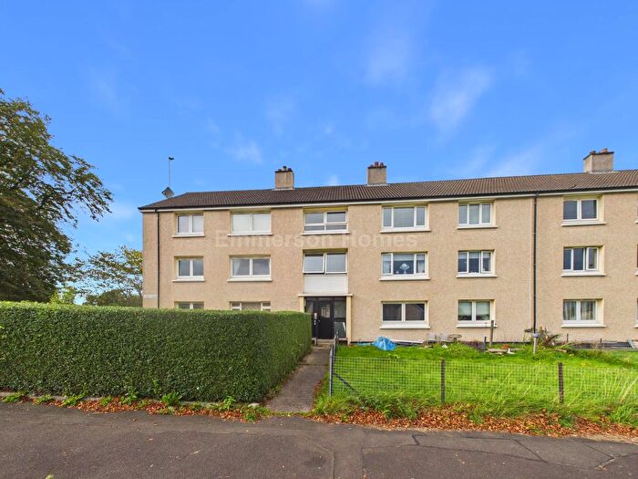 2 Bedroom Flat For Sale In Abbey Road, Elderslie, PA5