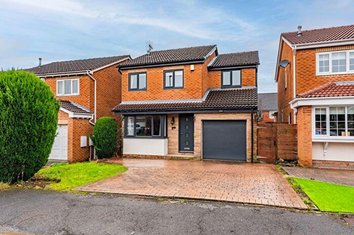 4 Bedroom Detached House For Sale In Belford Close, Bramley, Rotherham, S66