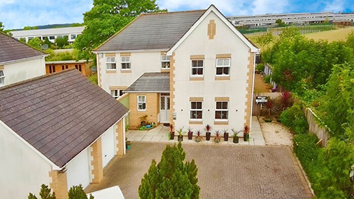 4 Bedroom Detached House For Sale In Cwrt St. Cyres, Penarth, CF64