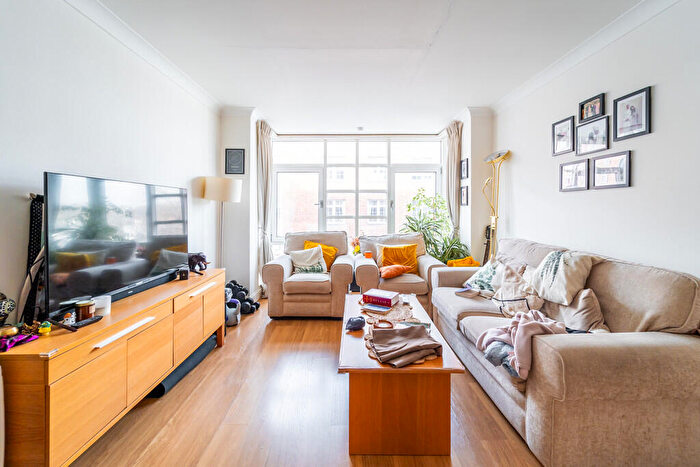 2 Bedroom Apartment To Rent In Abbey Road, St Johns Wood, London, NW8