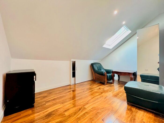 1 Bedroom Studio To Rent In Coombe Road, Croydon, CR0