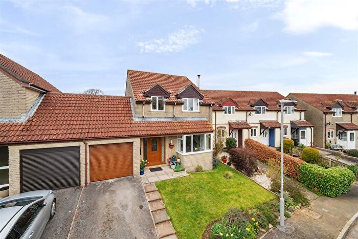 4 Bedroom Link Detached House For Sale In Church Green, Bishops Caundle, Sherborne, DT9