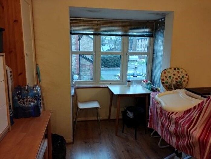 Studio To Rent In Kingfisher Way, Neasden London, NW10