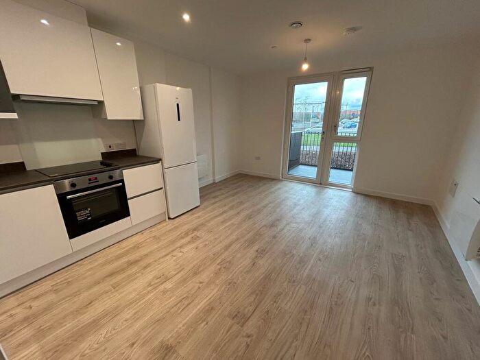 1 Bedroom Apartment To Rent In Griffiths Close, Balsall Heath, Birmingham, B12