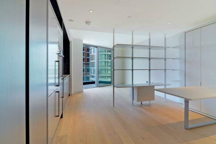 Apartment To Rent In Charrington Tower, New Providence Wharf, London, E14