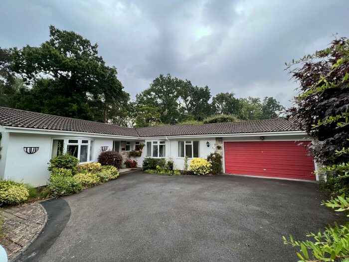 4 Bedroom Flat To Rent In Hazel Drive, Ferndown, Ferndown, BH22